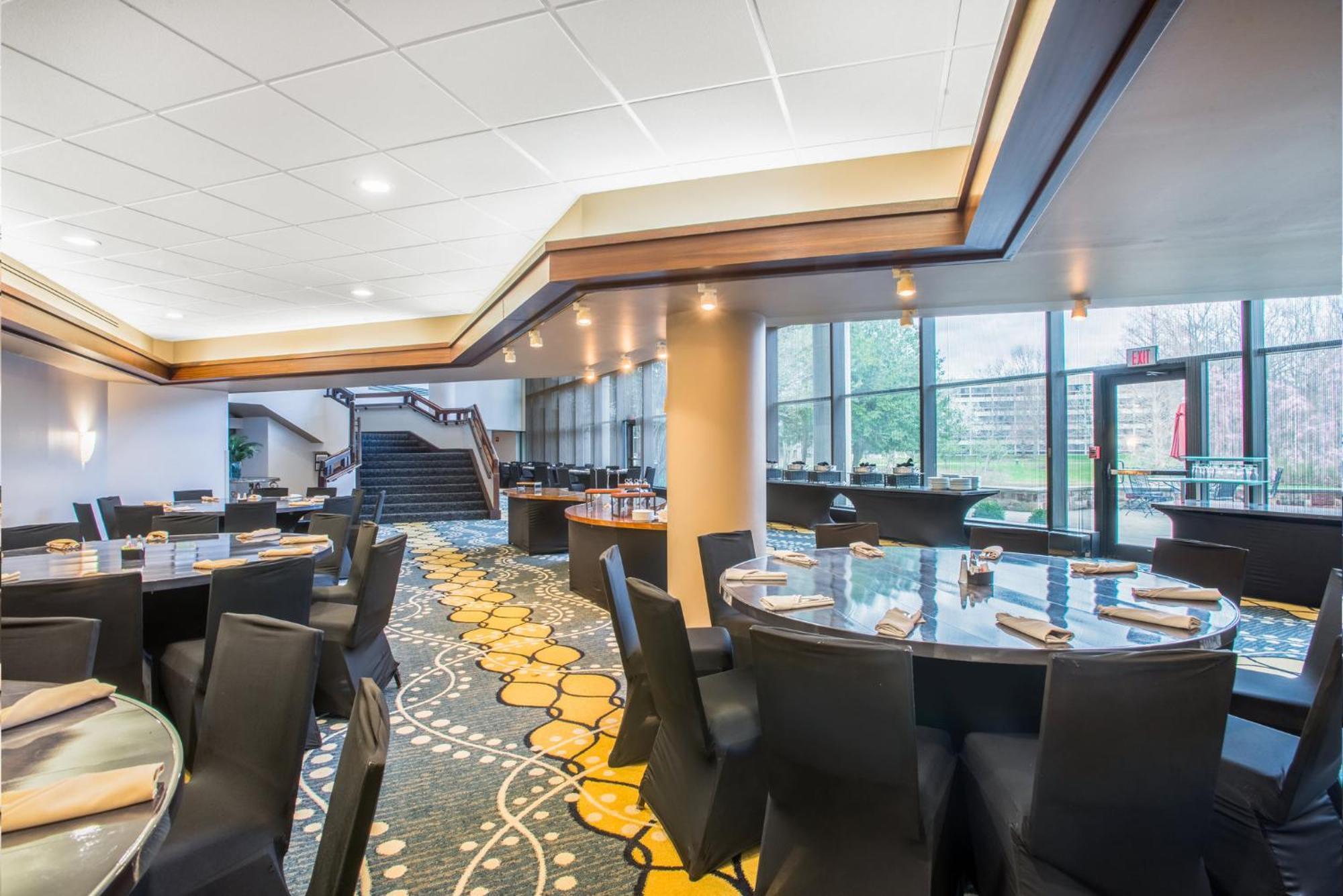 Crowne Plaza Princeton - Conference Center By Ihg Exterior photo