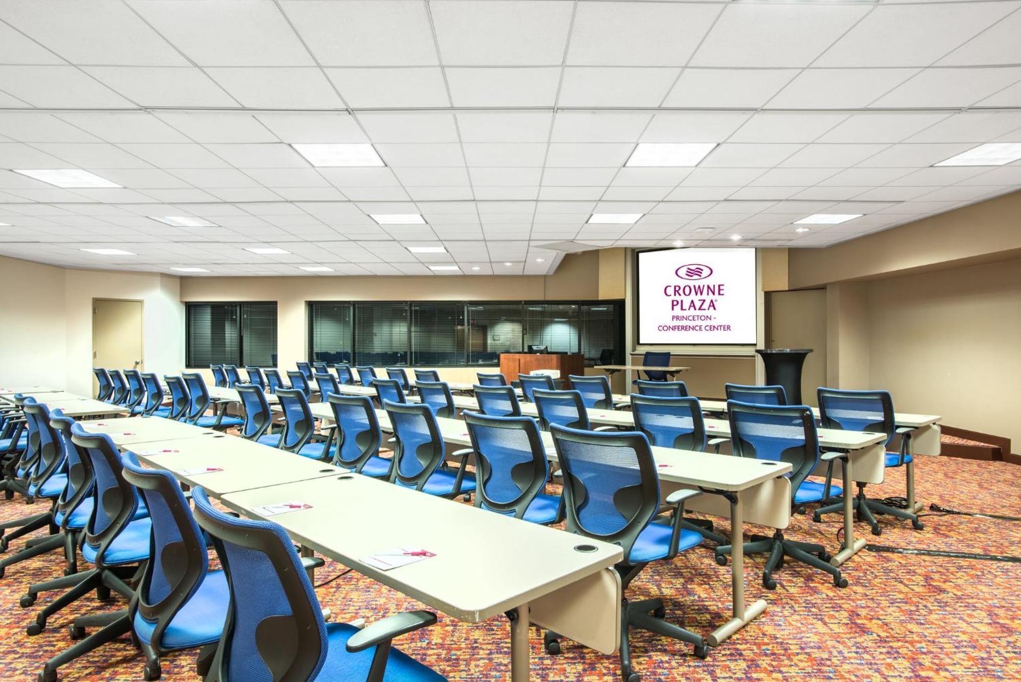 Crowne Plaza Princeton - Conference Center By Ihg Exterior photo