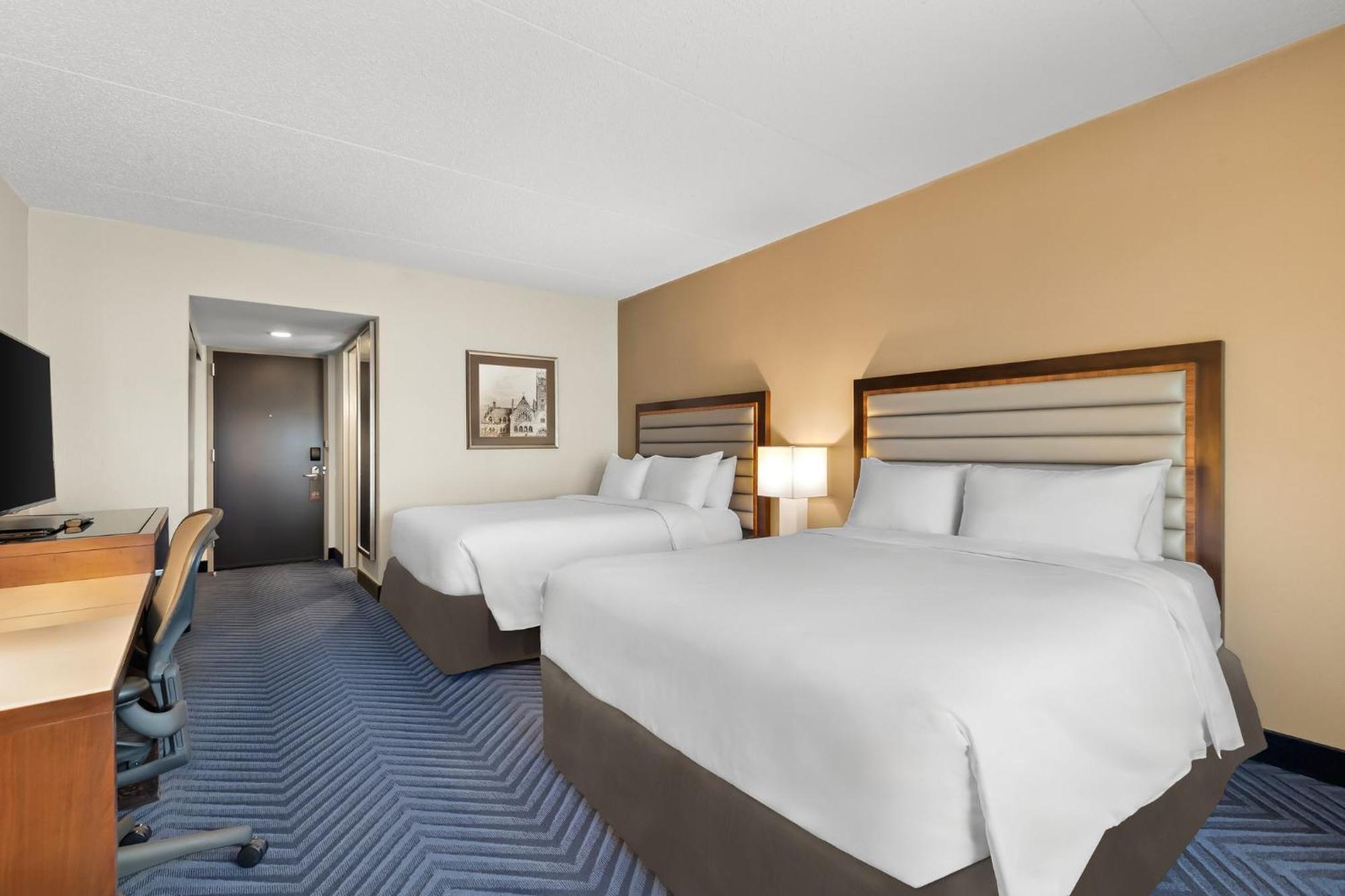 Crowne Plaza Princeton - Conference Center By Ihg Exterior photo