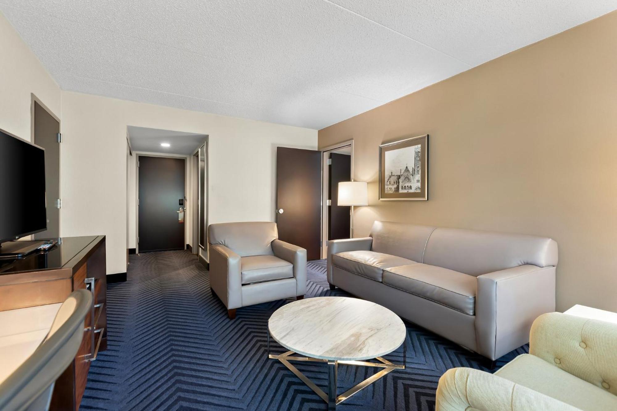 Crowne Plaza Princeton - Conference Center By Ihg Exterior photo